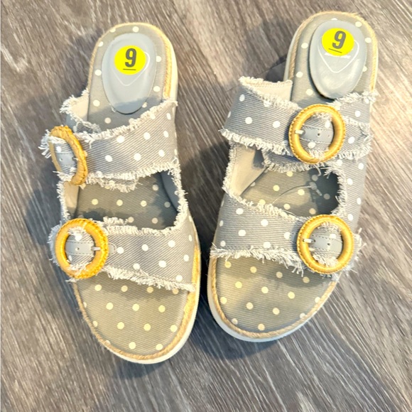 Polkadot flip flops - Picture 2 of 4